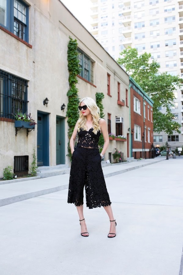 Atlantic-Pacific-Black-Lace-Textured-Culottes-and-Crop-Top-Sunglasses-Red-Lip-Fashion-Glamazonsblog