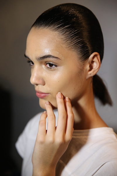 alexander-wang-backstage-beauty-essie-spring-2015-new-york-fashion-week-glamazons-blog-3