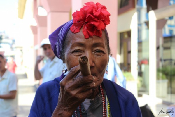 cuba-havana-older-woman-cigar-glamazons-blog