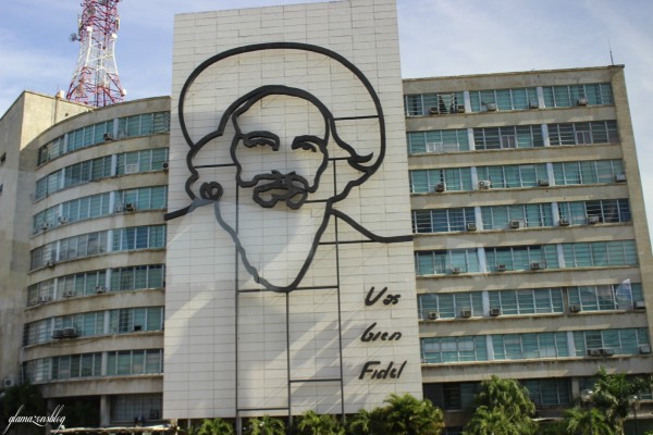 cuba-havana-revolution-square-camilo-cienfuegos-glamazons-blog