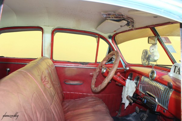 cuba-trinidad-classic-car-interior-glamazons-blog