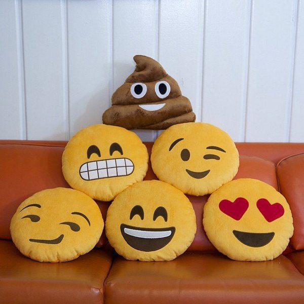 emoji-pillows-throwboy