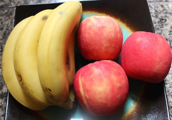 juicing-recipe-banana-apples-nutribullet-glamazon-fitness-glamazons-blog