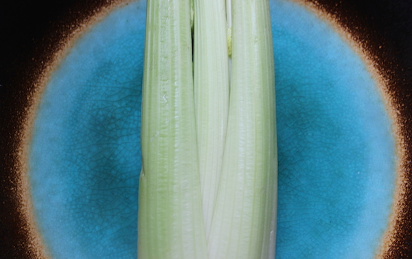 juicing-recipe-celery-nutribullet-glamazon-fitness-glamazons-blog