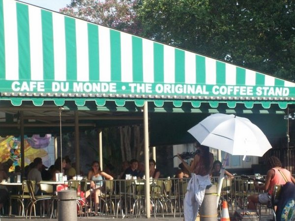 Cafe Du Monde New Orleans Beignets