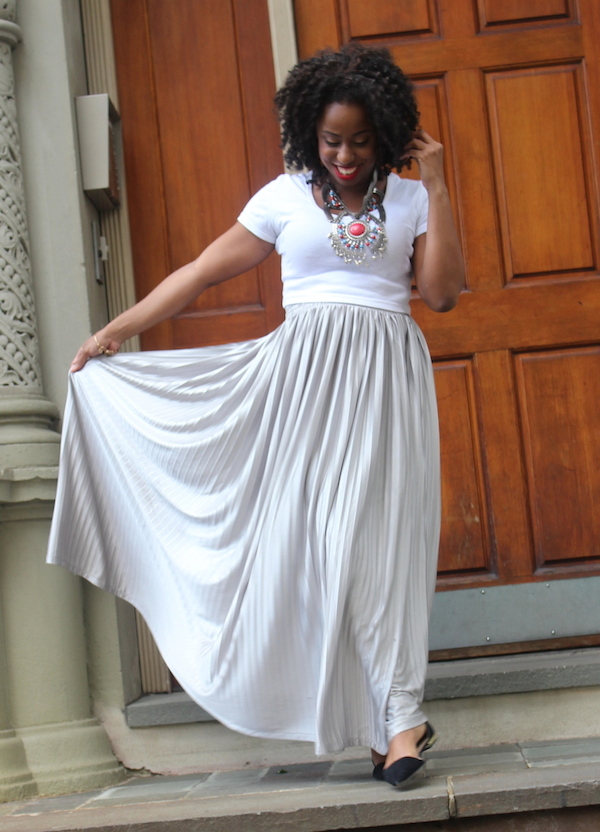 street-style-american-apparel-crop-top-silver-maxi-skirt-hm-necklace-zara-flats-mac-riri-woo-glamazons-blog-004