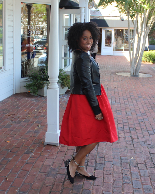 street-style-express-high-waist-full-midi-skirt-red-kendra-scott-naomi-double-ring-zara-flats-black-long-sleeve-crop-top-forever-21-leather-jacket-hm-necklace-glamazons-blog-6