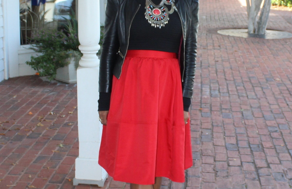 street-style-express-high-waist-full-midi-skirt-red-kendra-scott-naomi-double-ring-zara-flats-black-long-sleeve-crop-top-forever-21-leather-jacket-hm-necklace-glamazons-blog-7