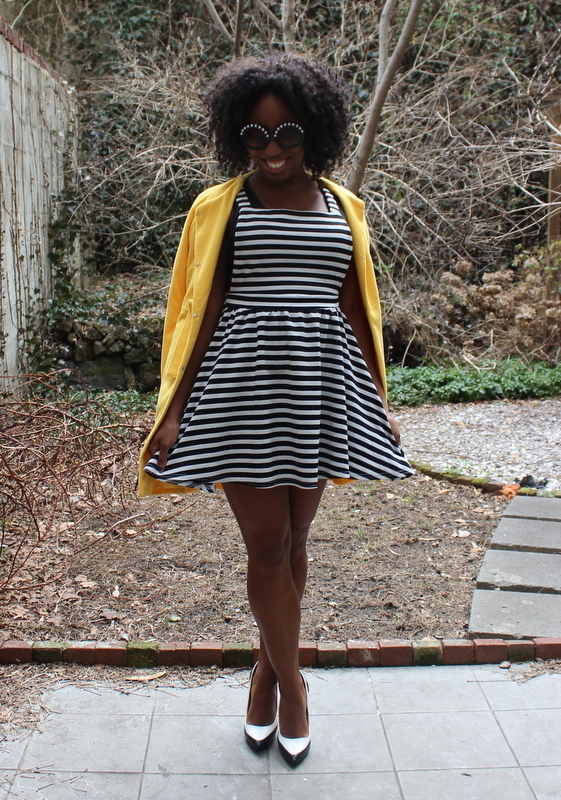street-style-romwe-yellow-coat-asos-stripe-dress-asos-pearl-sunglasses-just-fab-Jerilyne-glamazons-blog-13