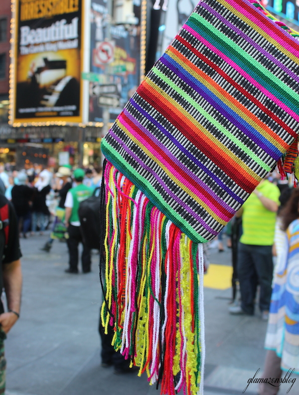 street-style-times-square-asos-woven-clutch-with-fringing-glamazons-blog