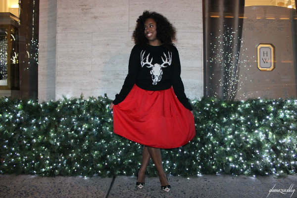 street-style-ugly-christmas-sweater-express-red-full-skirt-alice-olivia-stacey-face-pumps-5th-avenue-holiday-store-windows-new-york-city-jessica-c-andrews-glamazons-blog-new